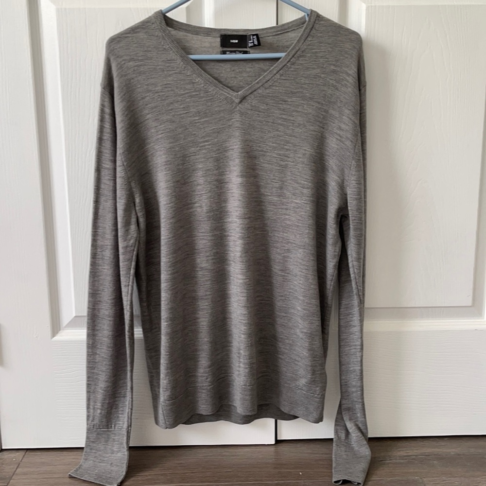 H&M merino wool vneck sweater